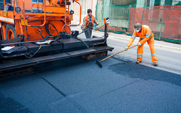 Best Asphalt Driveway Installation  in Blossom, TX